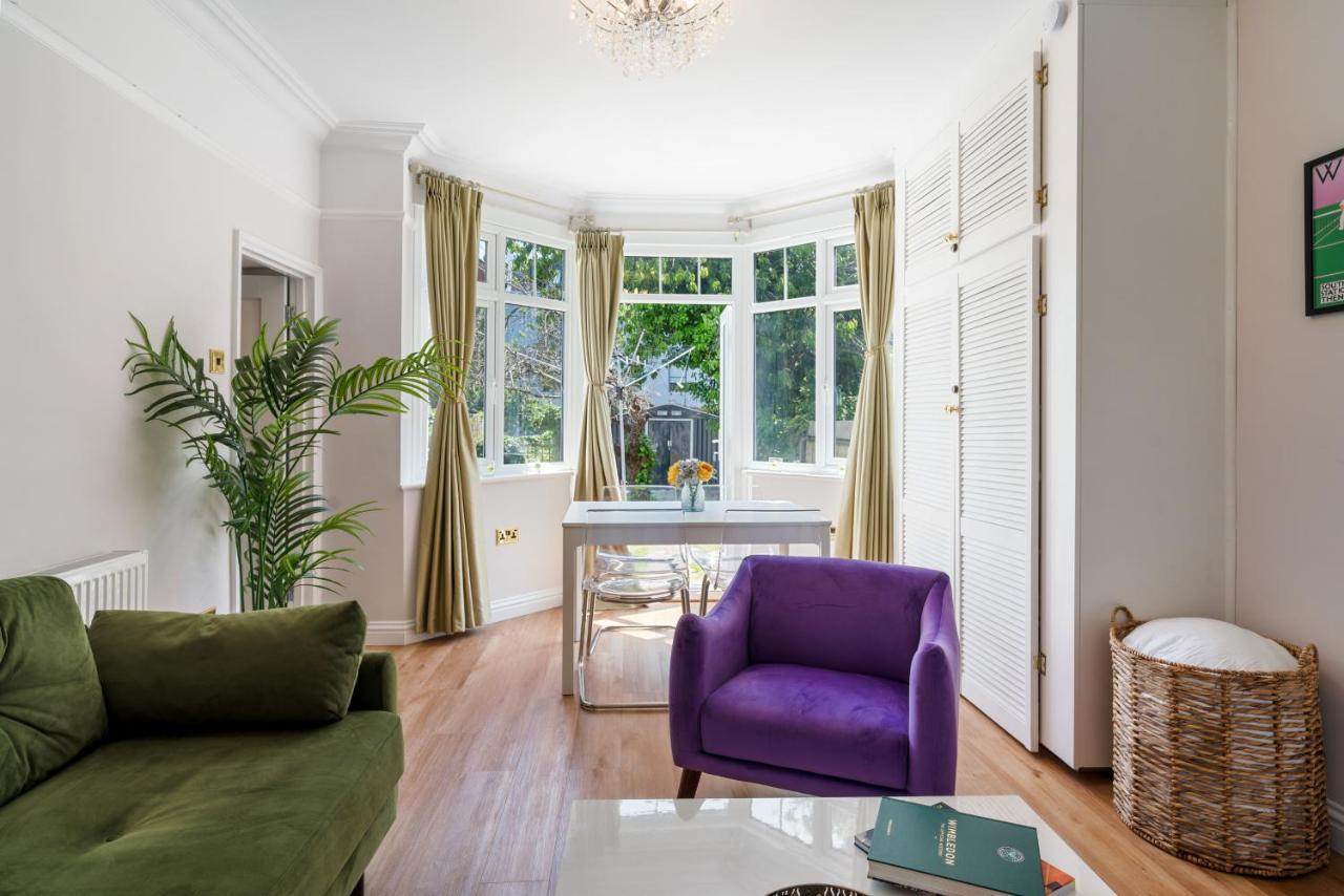Lovely Garden Apartment In Wimbledon Town Centre With Private Parking By Wimbledon Holiday Lets Λονδίνο Εξωτερικό φωτογραφία