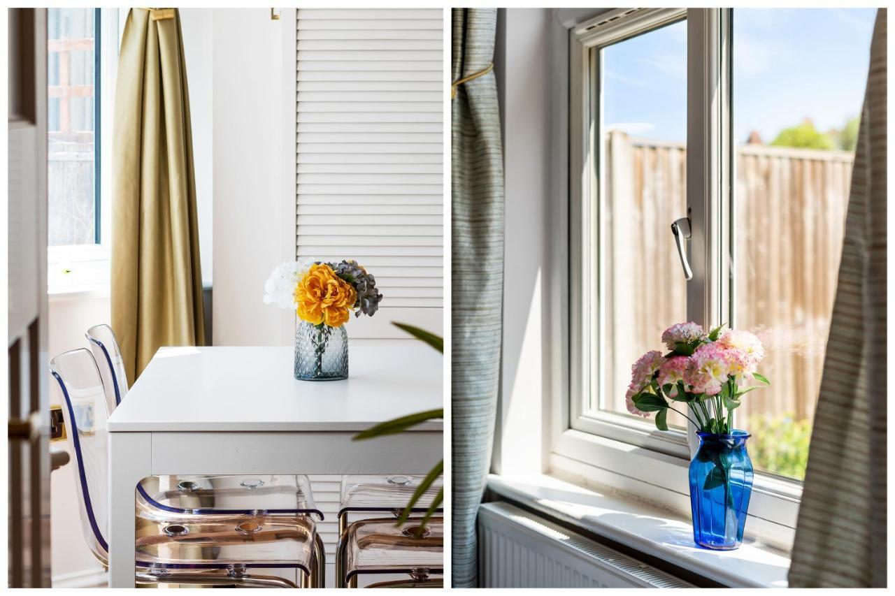 Lovely Garden Apartment In Wimbledon Town Centre With Private Parking By Wimbledon Holiday Lets Λονδίνο Εξωτερικό φωτογραφία