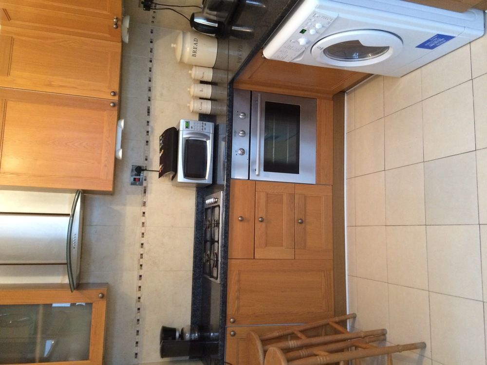 Lovely Garden Apartment In Wimbledon Town Centre With Private Parking By Wimbledon Holiday Lets Λονδίνο Εξωτερικό φωτογραφία